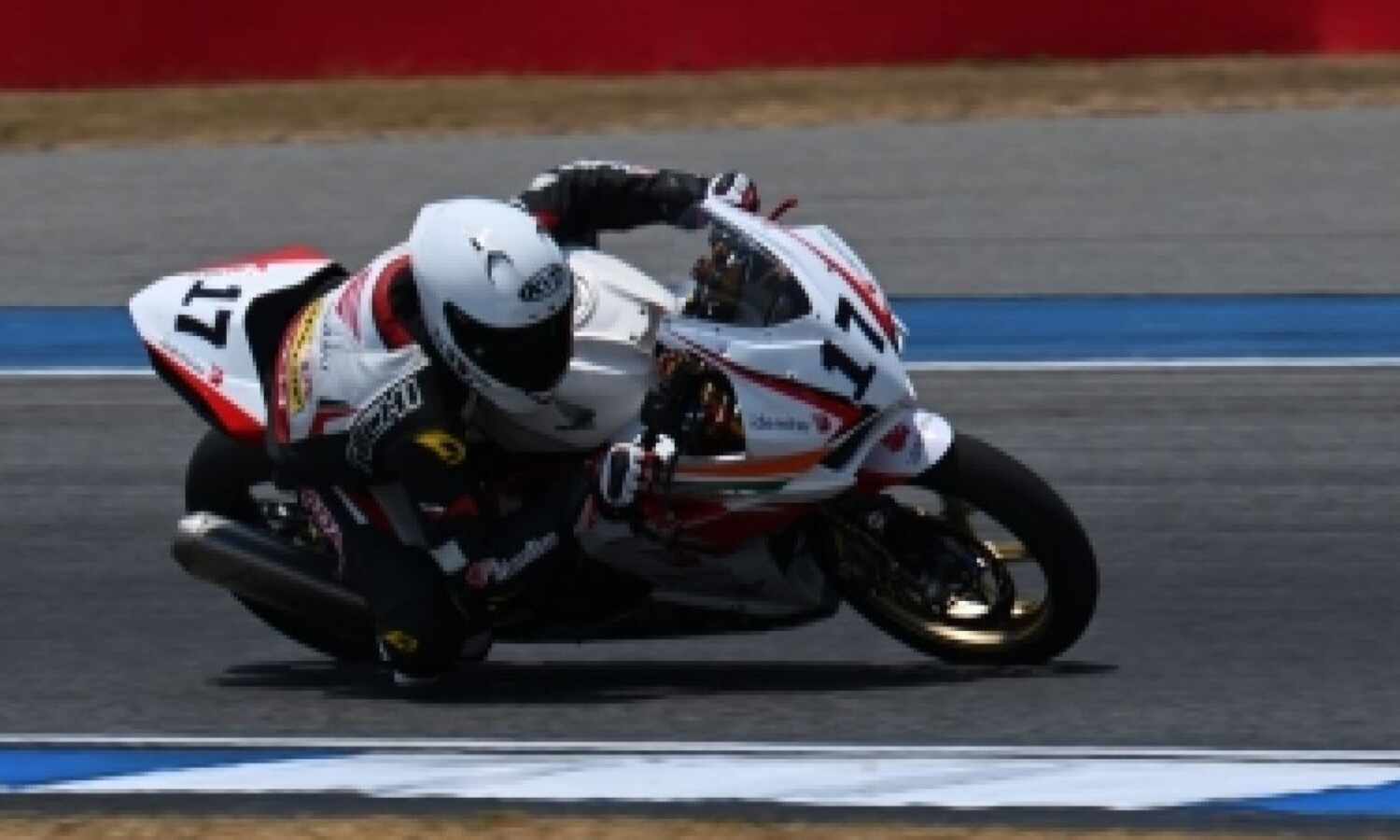 IDEMITSU Honda Racing India’s riders gain more points in second race