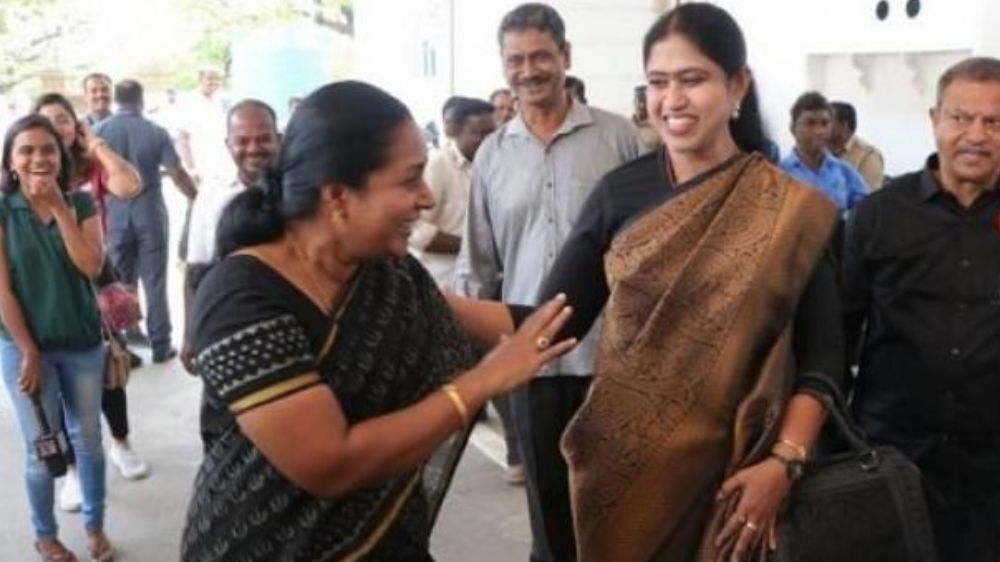 A wardrobe ‘malfunction’ has political meaning A wardrobe ‘malfunction’ has political meaning