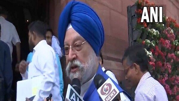 Fight Courts action in the Court: Puri comments on Rahul